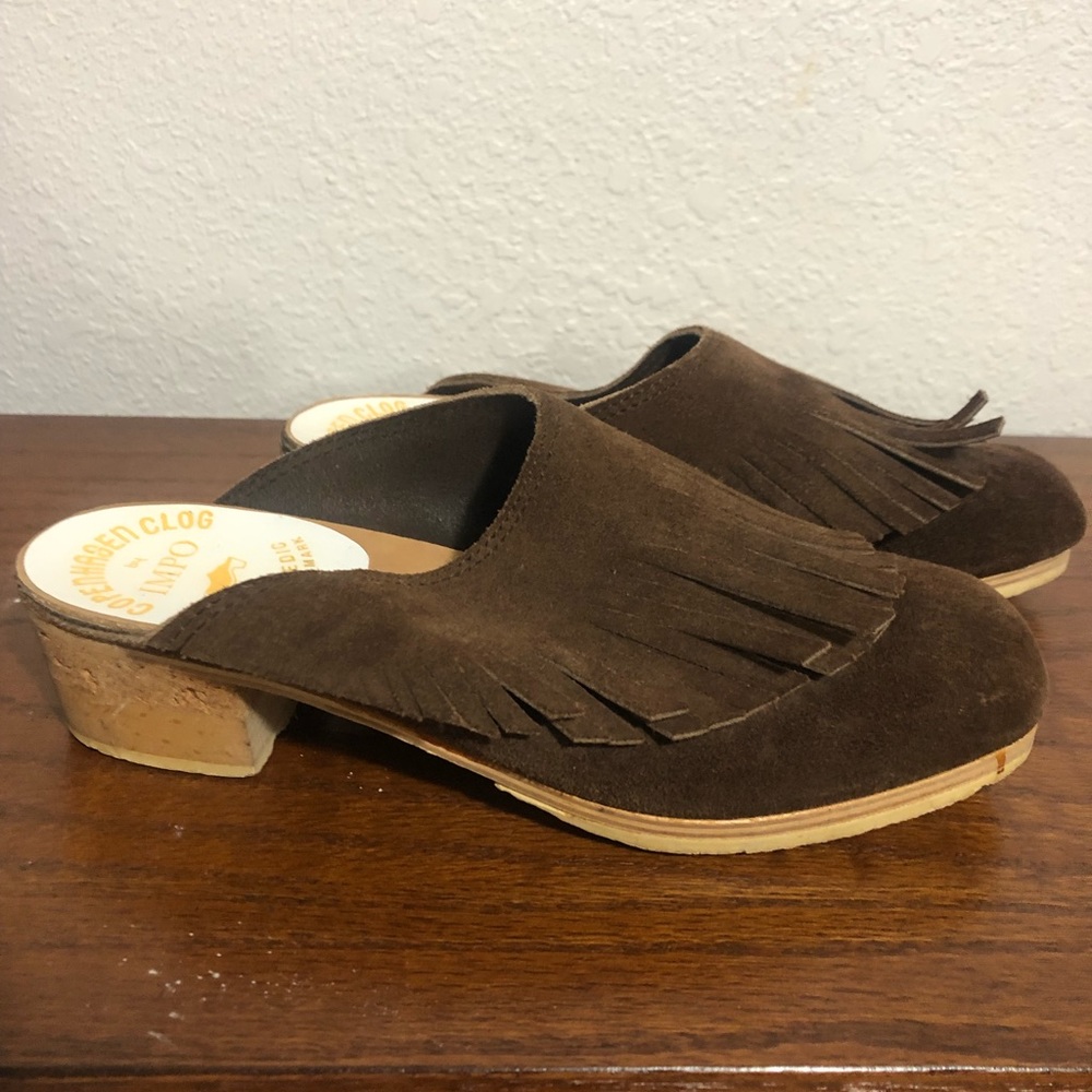 Vintage fringe clogs